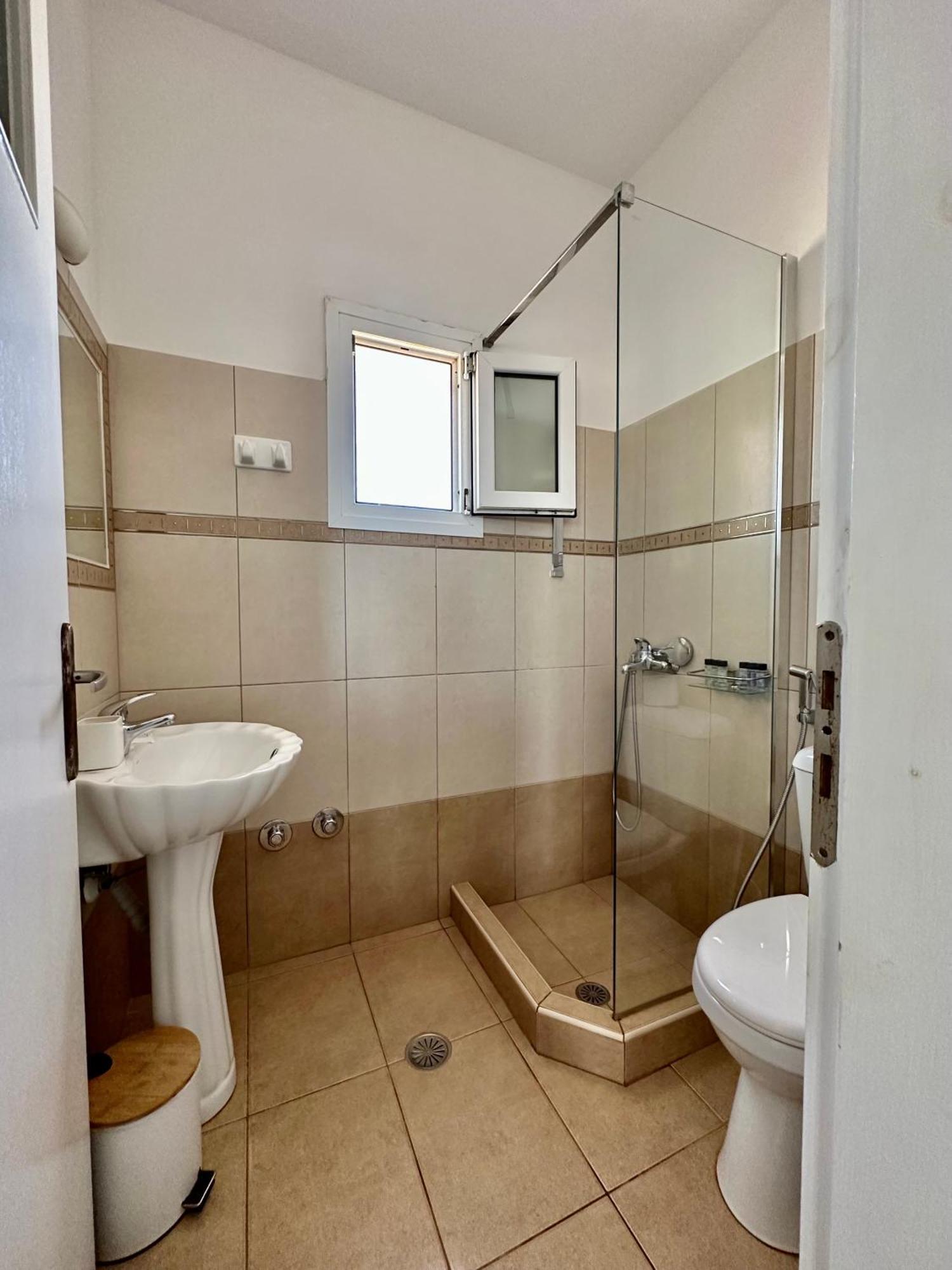Restia Apartment Donoussa Exterior photo