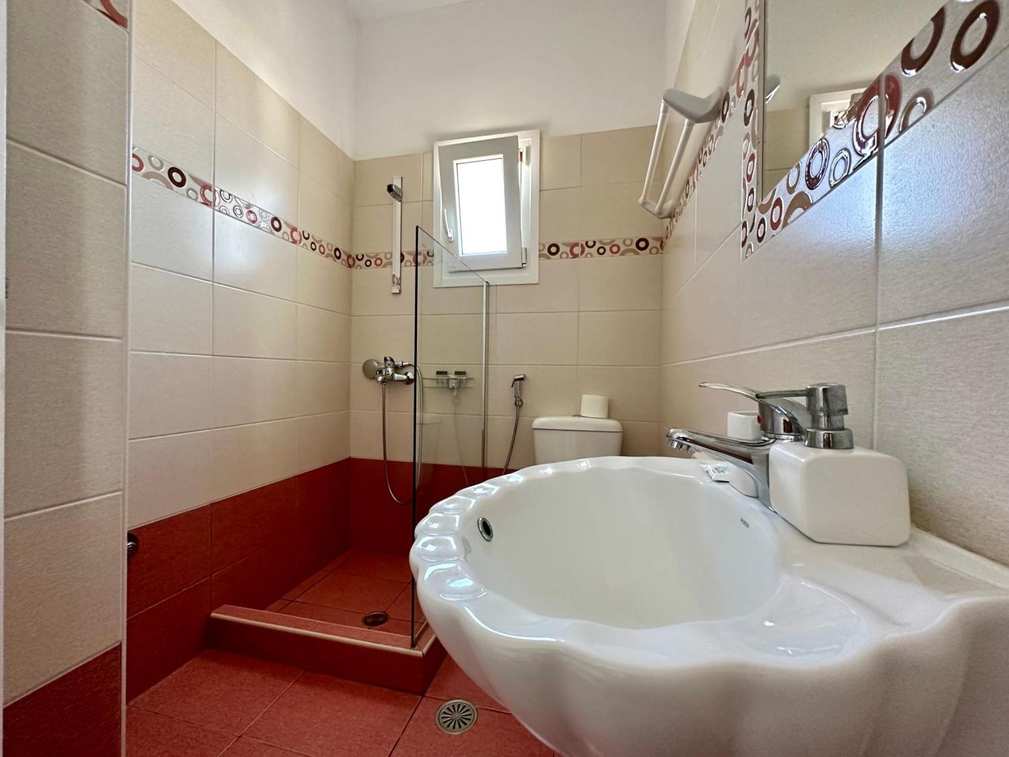 Restia Apartment Donoussa Exterior photo